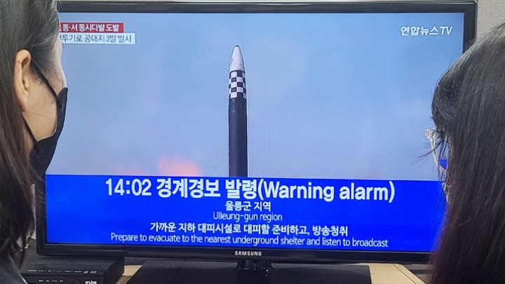 Η Β. Κορέα εκτόξευσε πάνω από 10 πυραύλους – Πώς αντέδρασε η Ν. Κορέα
