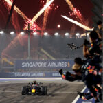 ΚΥΡΙΑΡΧΙΑ ΜΑΞ ΦΕΡΣΤΑΠΕΝ ΣΤΟ 17ο GRAND PRIX ΣΤΗ ΣΙΓΚΑΠΟΥΡΗ
